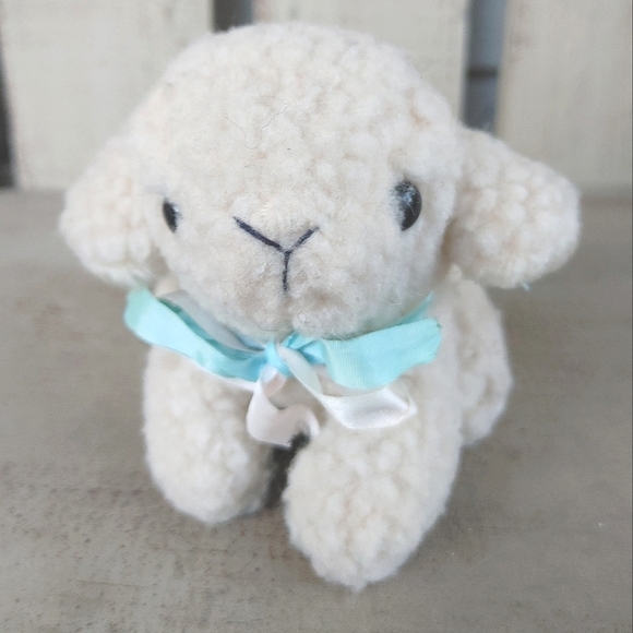 Vintage 1982 Dakin Little Baby Lamb Sitting Down Wool Blue White Ribbon Bow 6"H - Picture 12 of 12